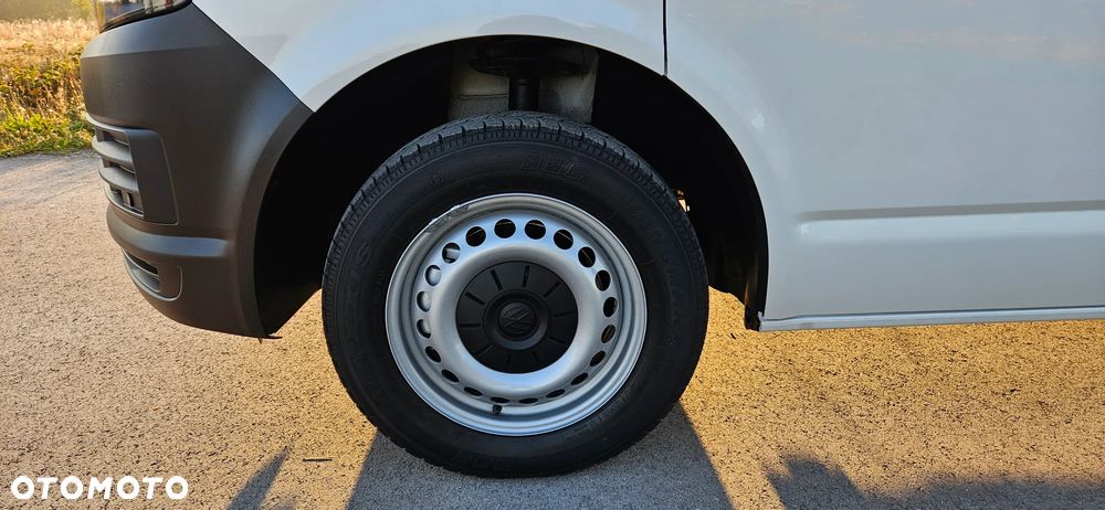 Volkswagen Transporter - 35