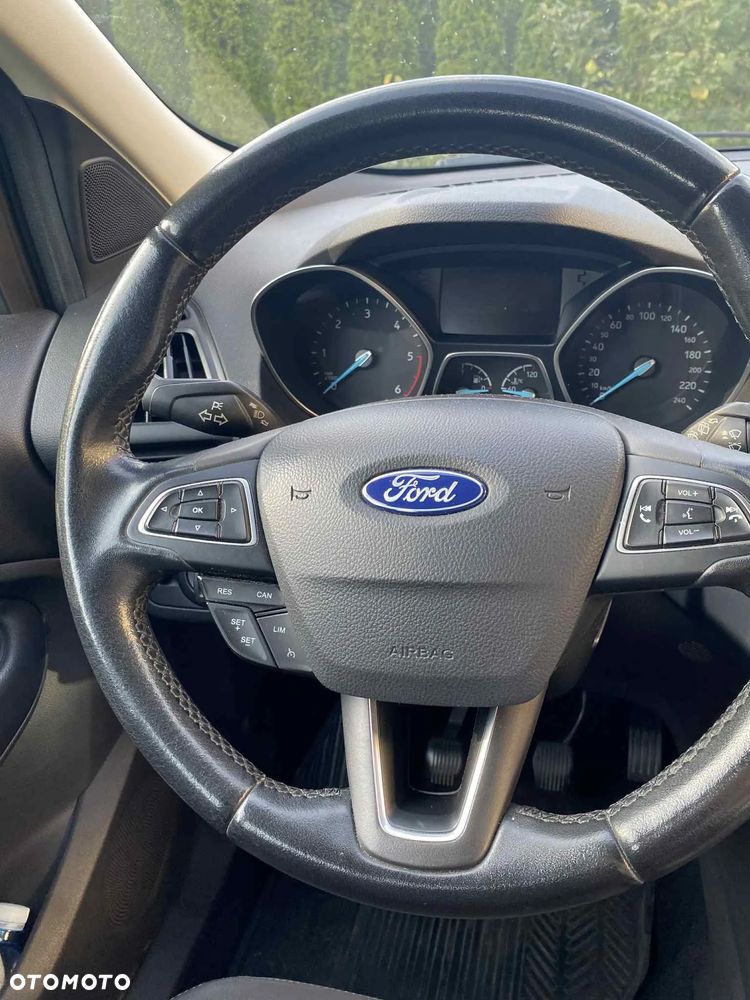 Ford Kuga 2.0 TDCi FWD Titanium - 9