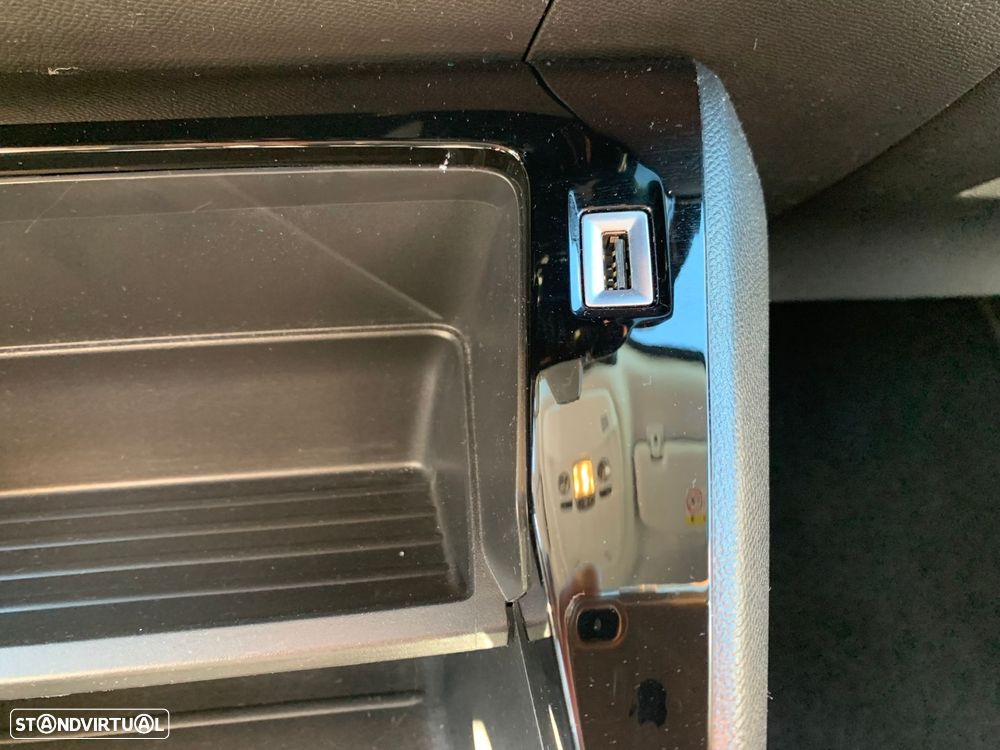 Peugeot 2008 1.2 PureTech Allure - 35