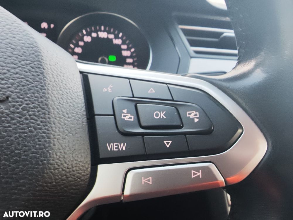 Volkswagen Passat 1.6 TDI DSG Comfortline - 22
