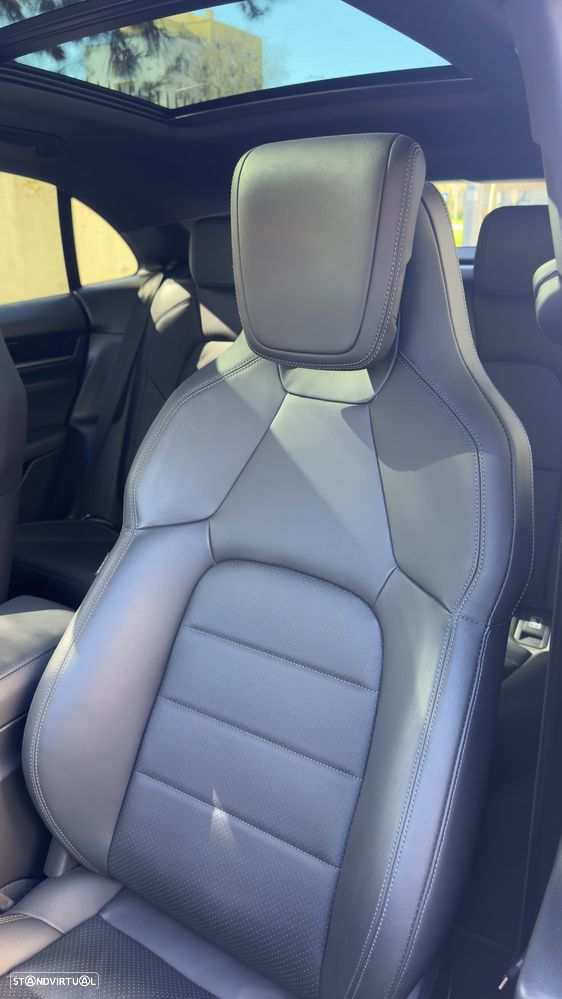 Porsche Macan Electric 4 - 25