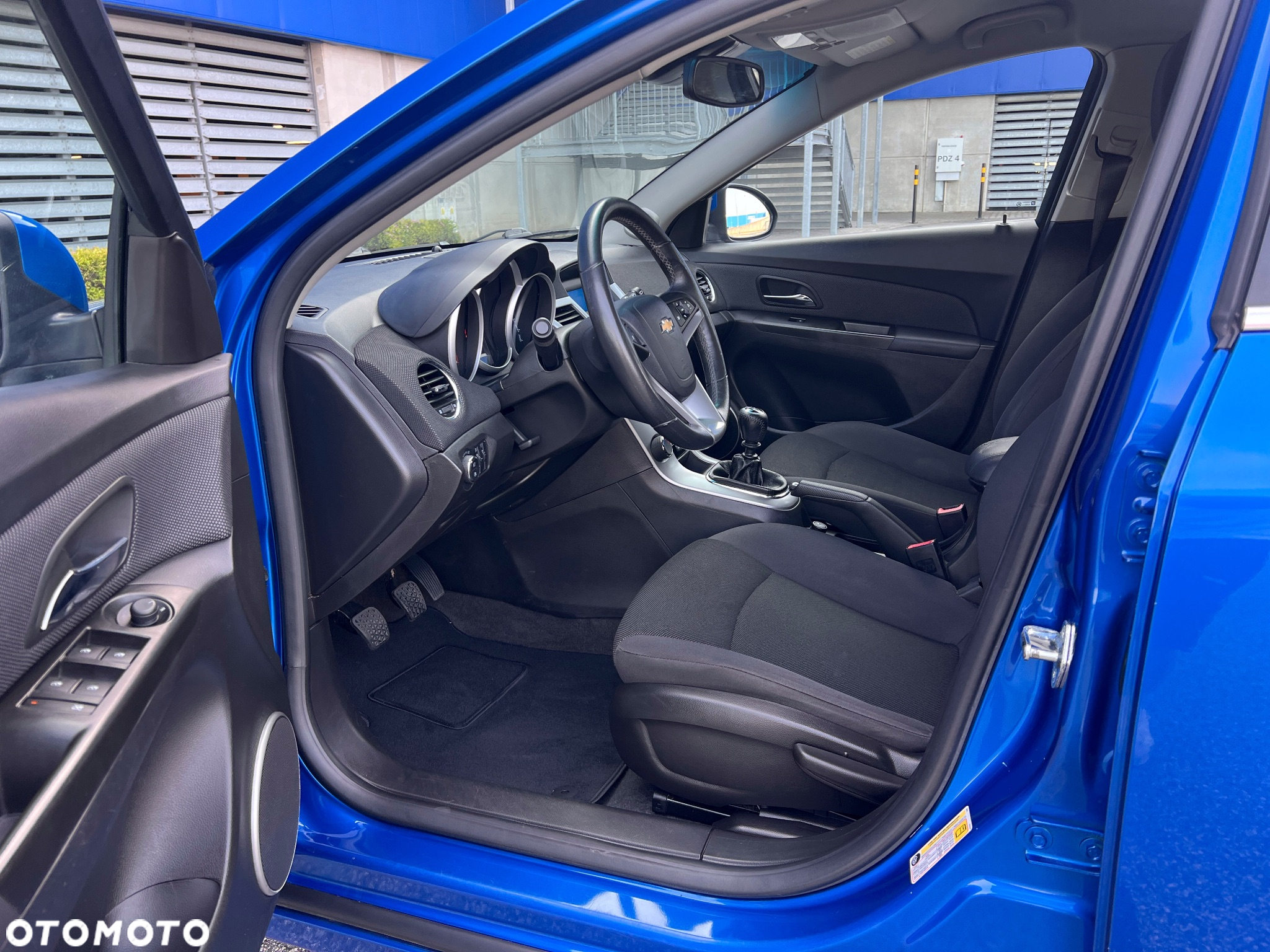 Chevrolet Cruze 1.6 LS+ - 10