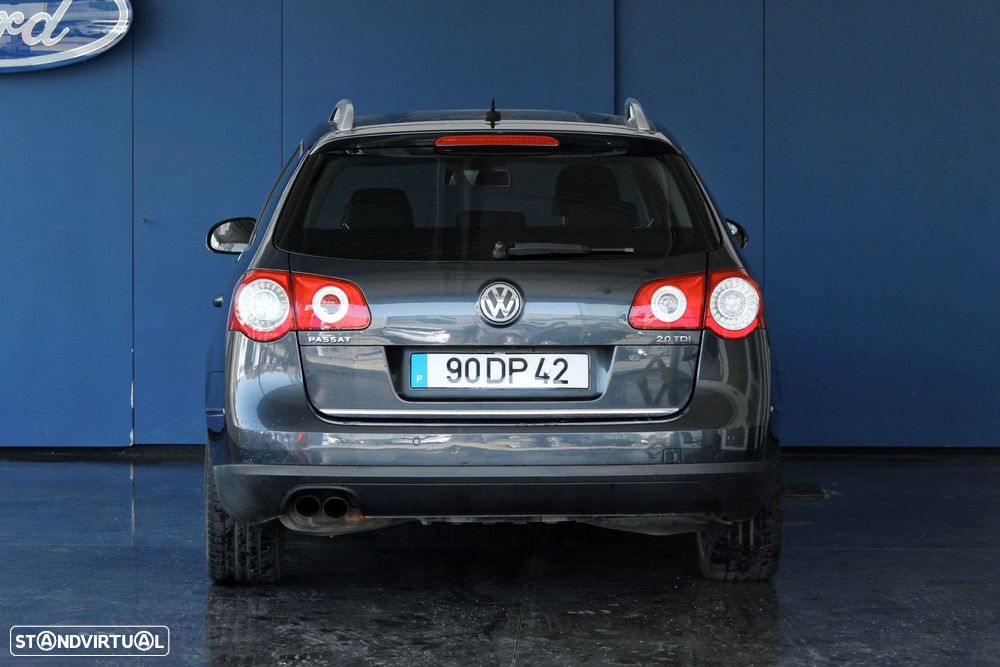 VW Passat Variant 2.0 TDi Highline - 4