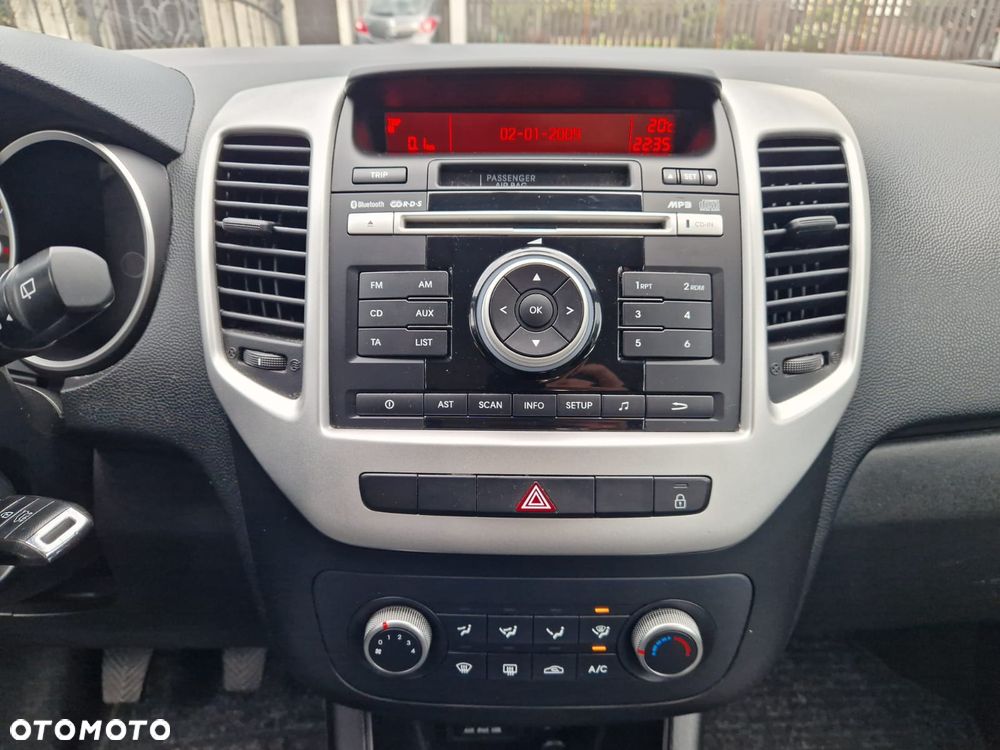 Kia Venga 1.4 CVVT Dream Team Edition - 14