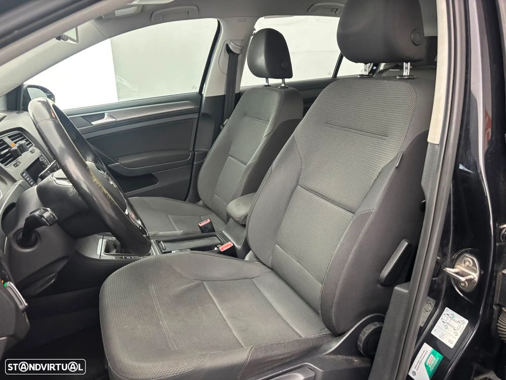 VW Golf - 5