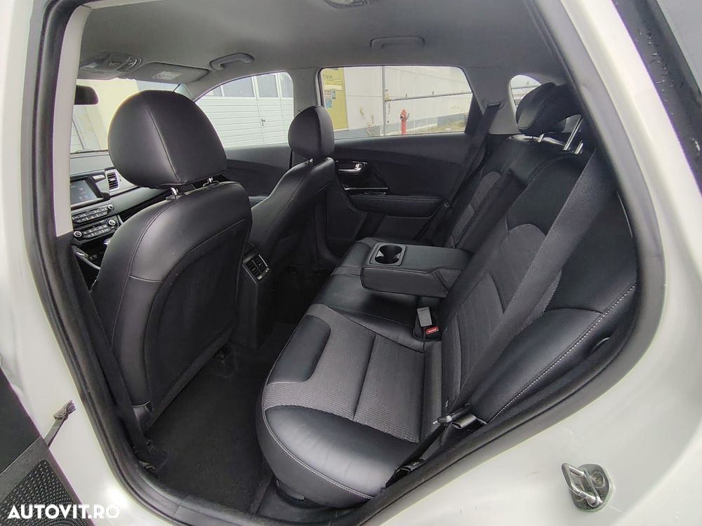 Kia Niro 1.6 GDI HEV 2WD OPF Aut. Vision - 12