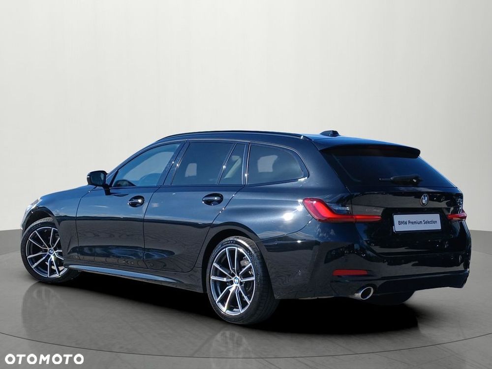 BMW 318I 2025 photo 3