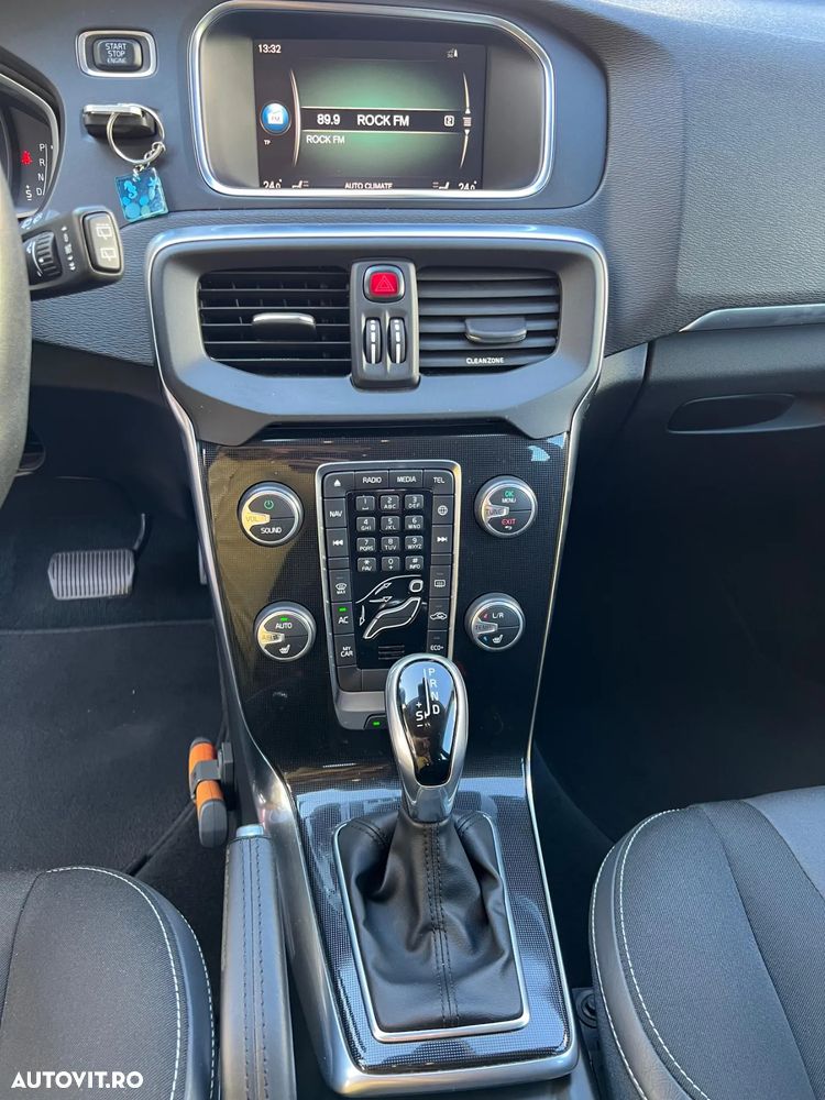 Volvo V40 D2 Geartronic Momentum - 21