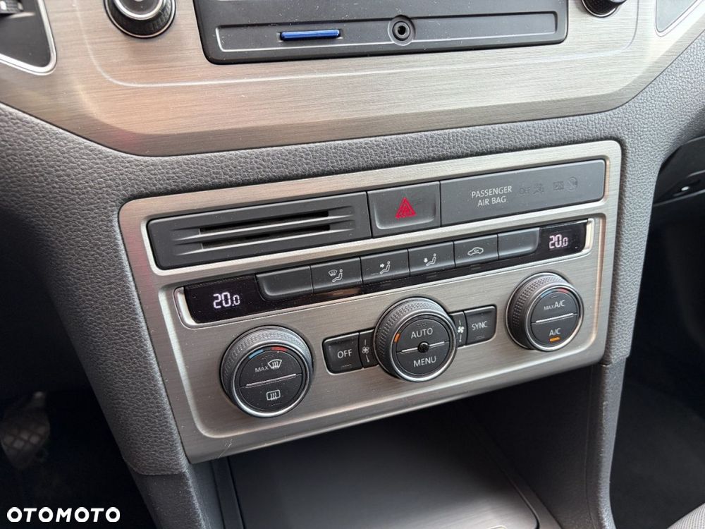Volkswagen Golf Sportsvan - 20