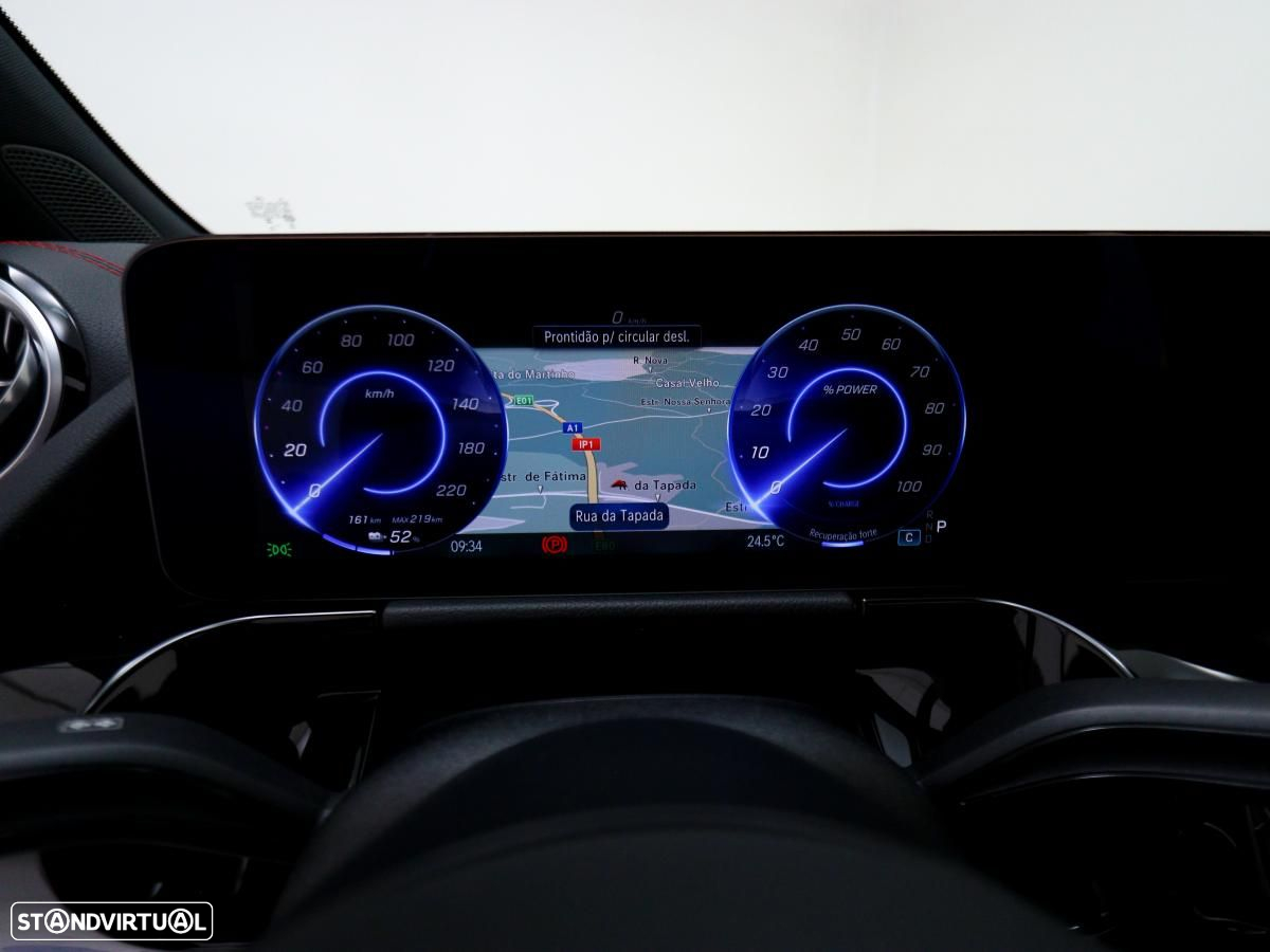 Mercedes-Benz EQA 300 4Matic AMG Line - 23