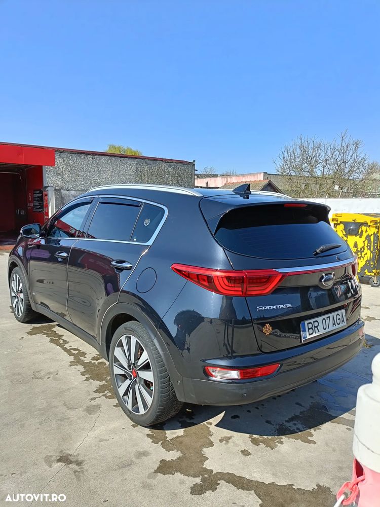Kia Sportage 2.0 DSL HP 6AT 4x4 Style - 4