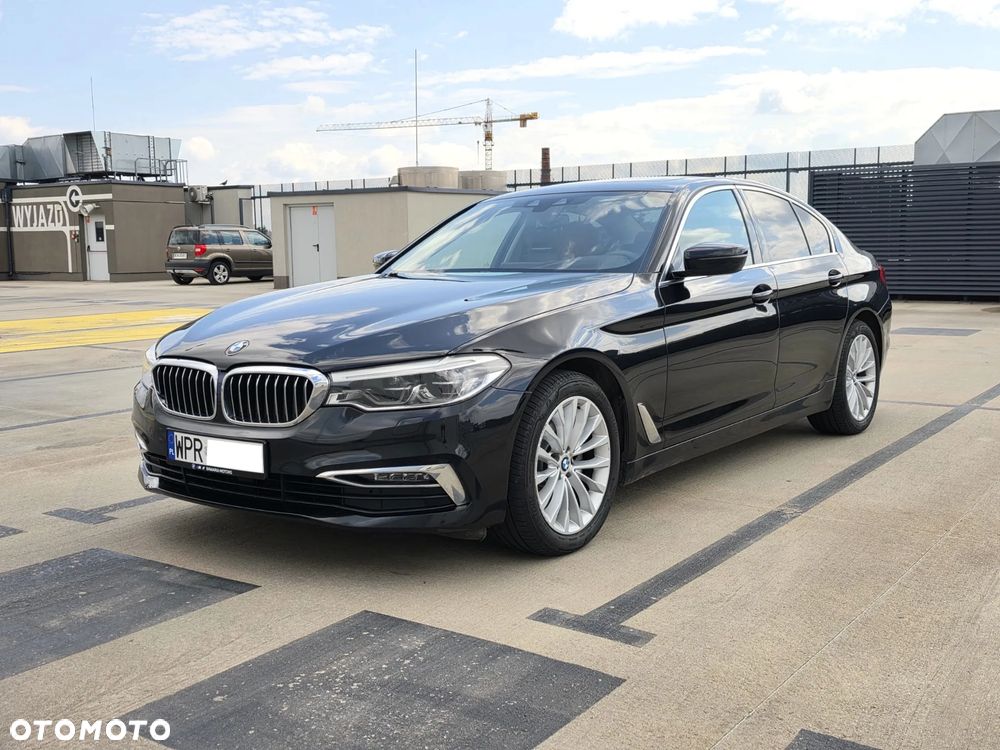 BMW Seria 5 520d xDrive Luxury Line sport - 4
