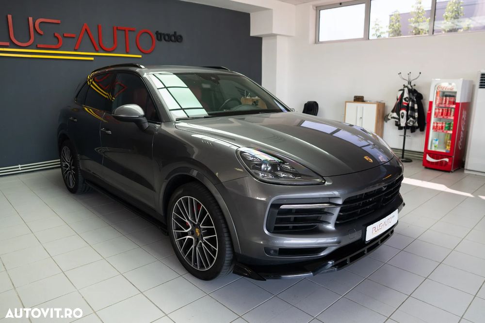 Porsche Cayenne Standard - 2