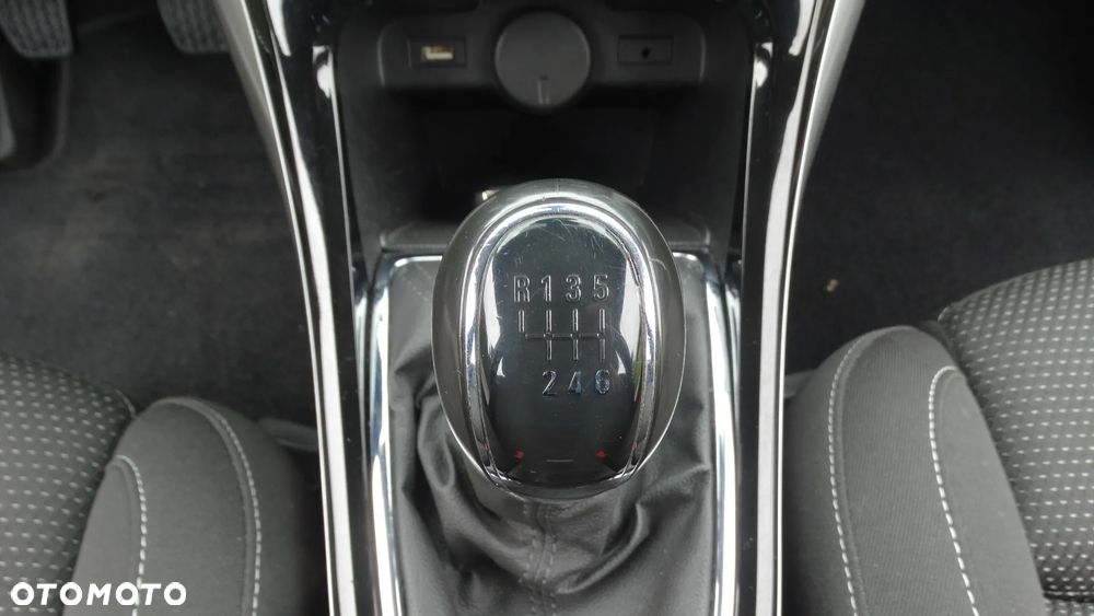 Opel Astra 1.4 T Cosmo S&S - 28