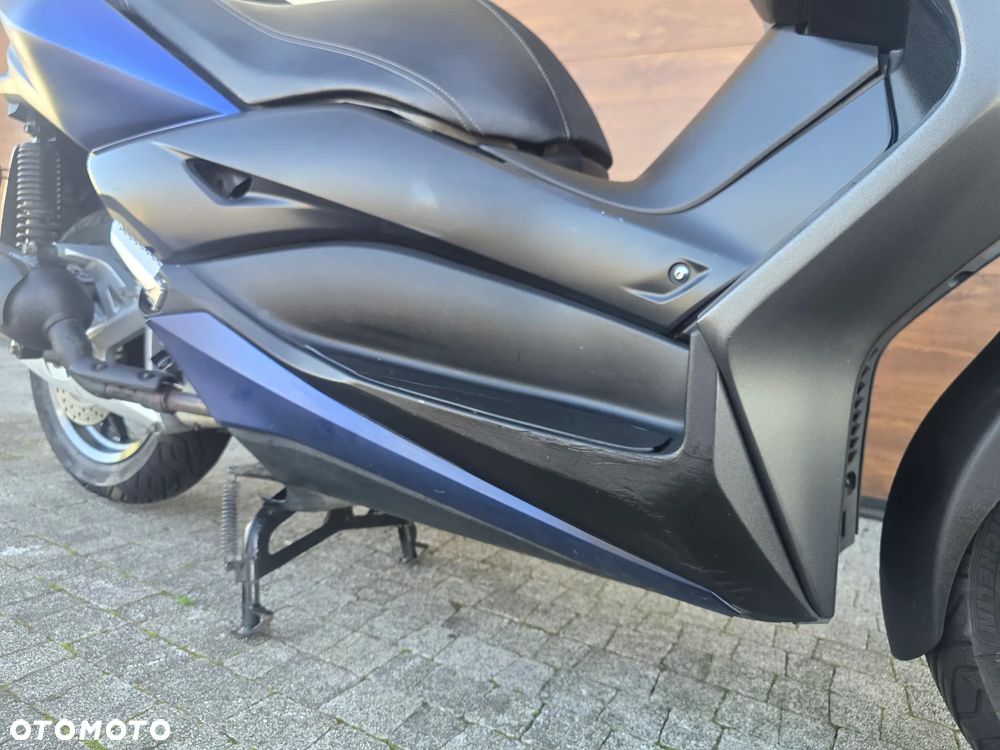 Yamaha X-max - 10