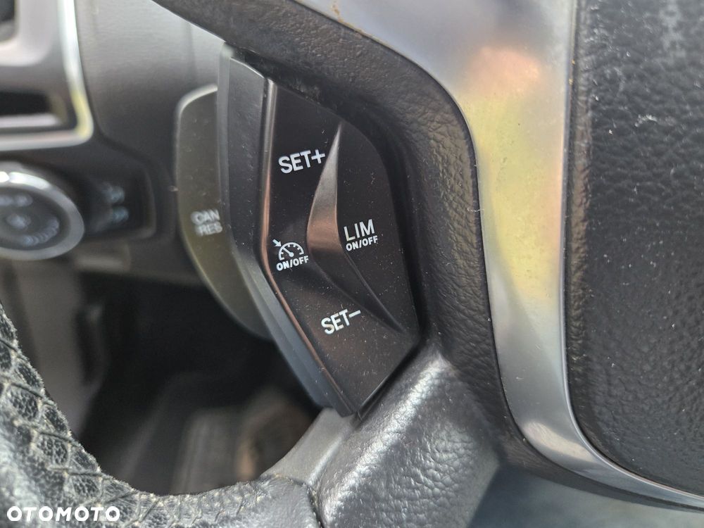 Ford Focus 1.6 EcoBoost Titanium - 18