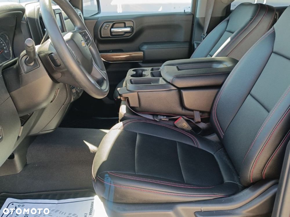 Chevrolet Silverado - 20