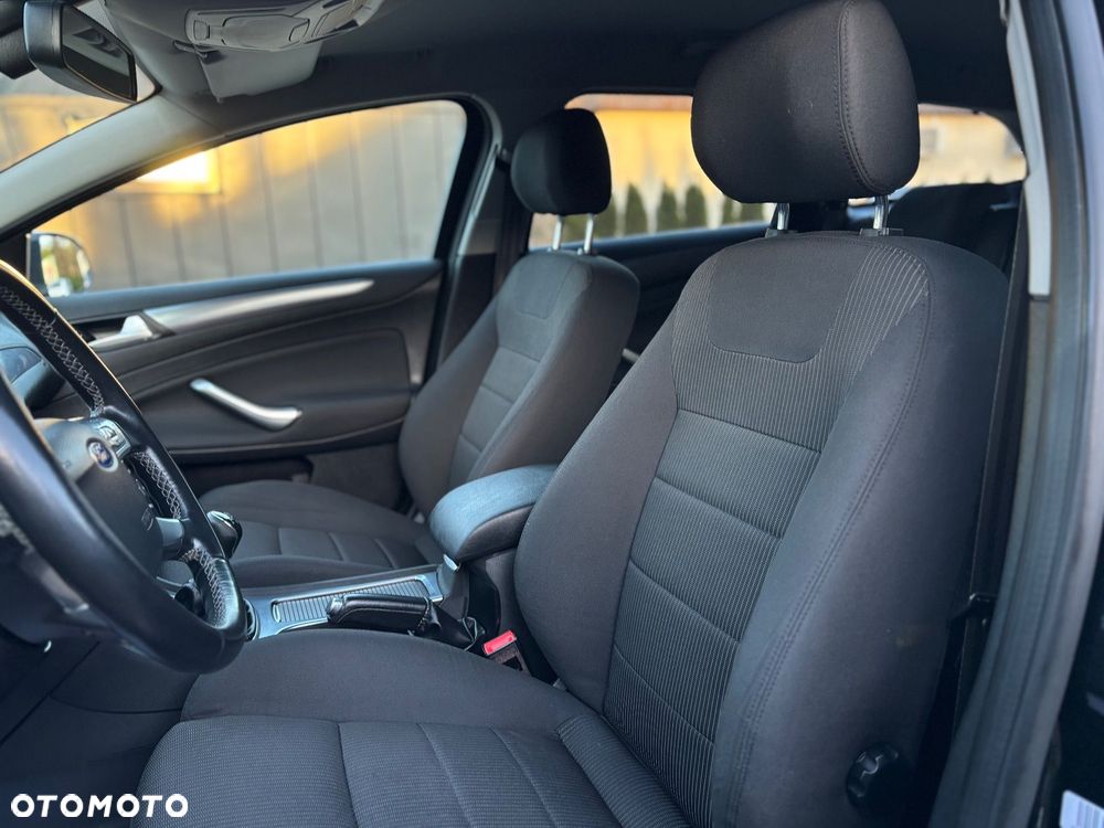 Ford Mondeo 2.0 TDCi Viva Titanium - 13