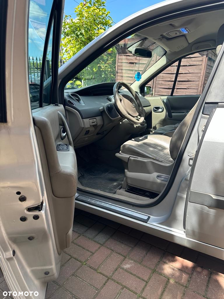 Renault Grand Scenic Gr 1.9 dCi Confort Privilege - 11