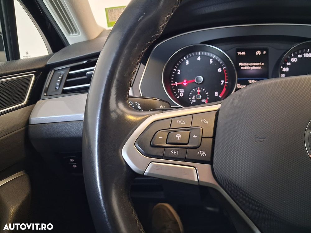 Volkswagen Passat - 10