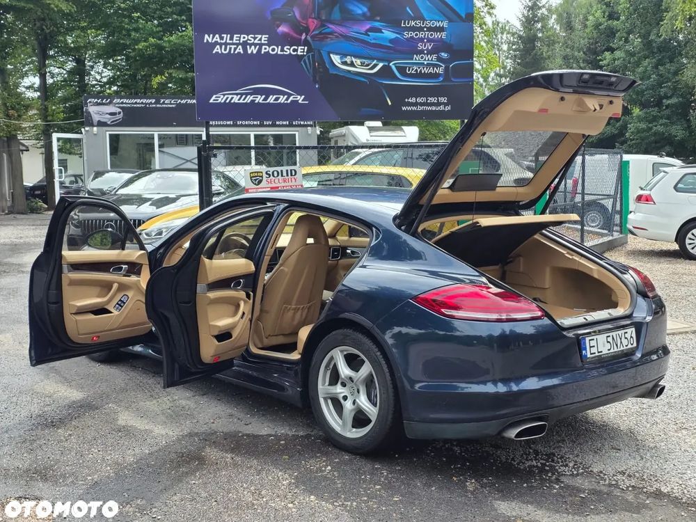 Porsche Panamera PDK Platinum Edition - 4