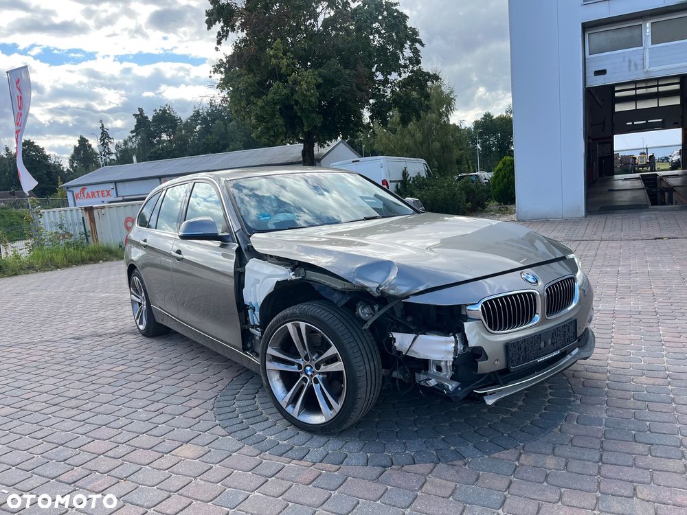 BMW Seria 3 325d Sport Line - 13