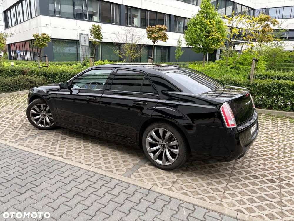 Chrysler 300s - 10