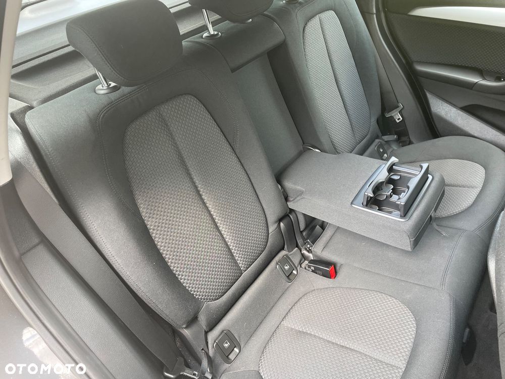 BMW X1 sDrive18d - 29