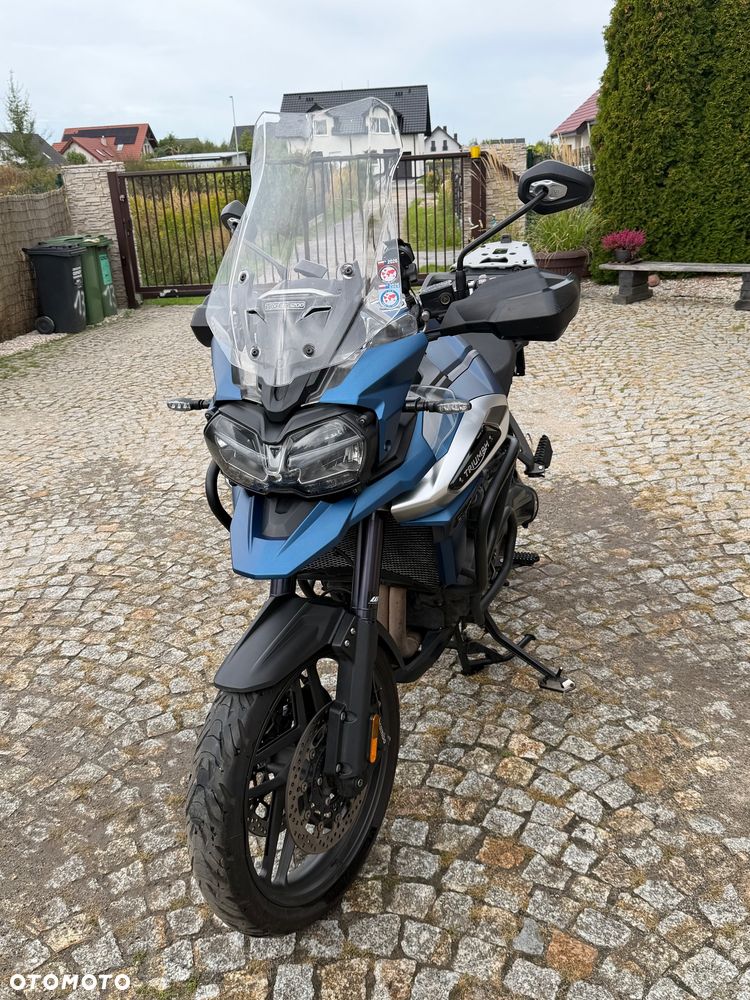 Triumph Tiger - 1