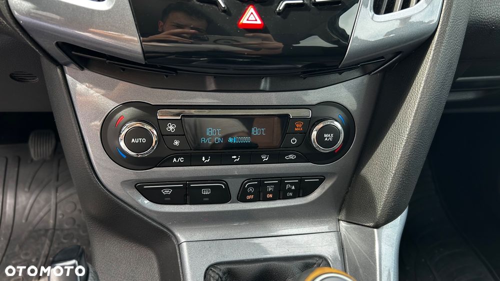 Ford Focus 1.6 EcoBoost Titanium - 14