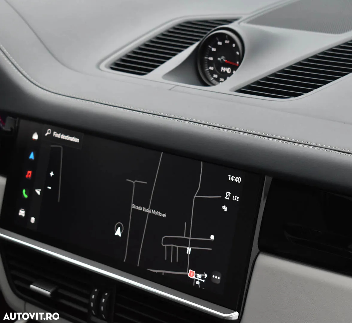 Porsche Cayenne Coupe Standard - 23