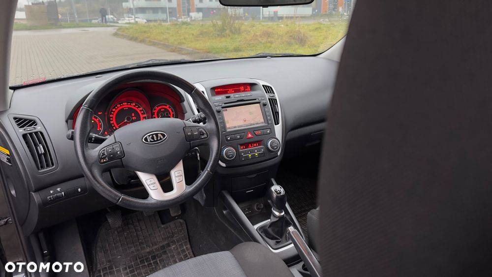Kia Ceed 1.6 CVVT LX - 24