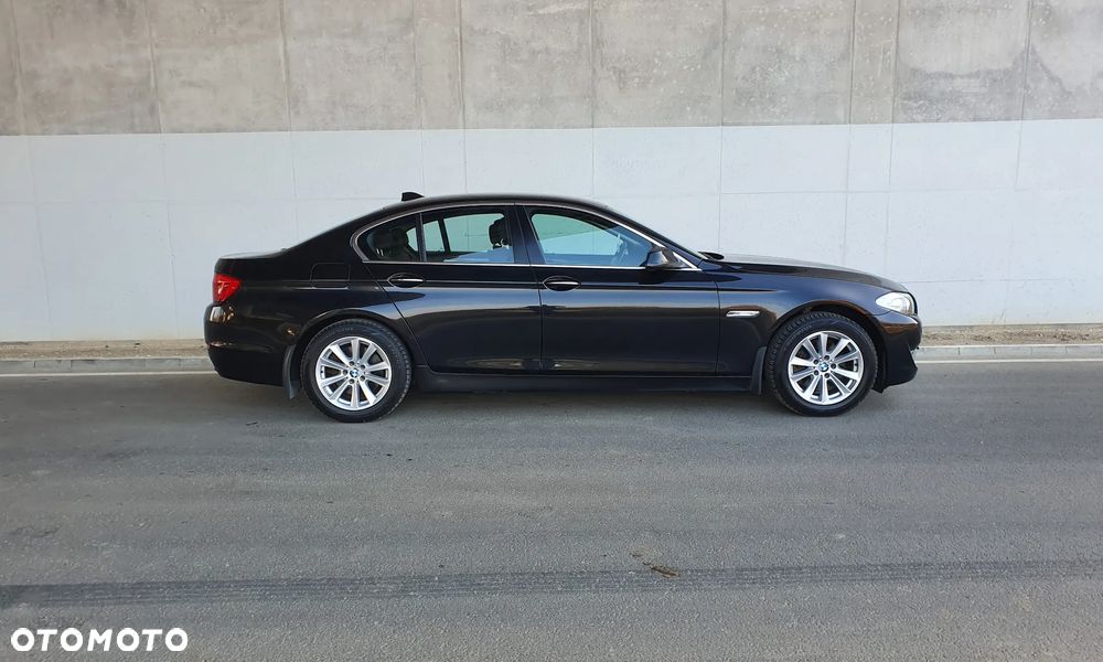 BMW Seria 5 520d Sport-Aut - 8