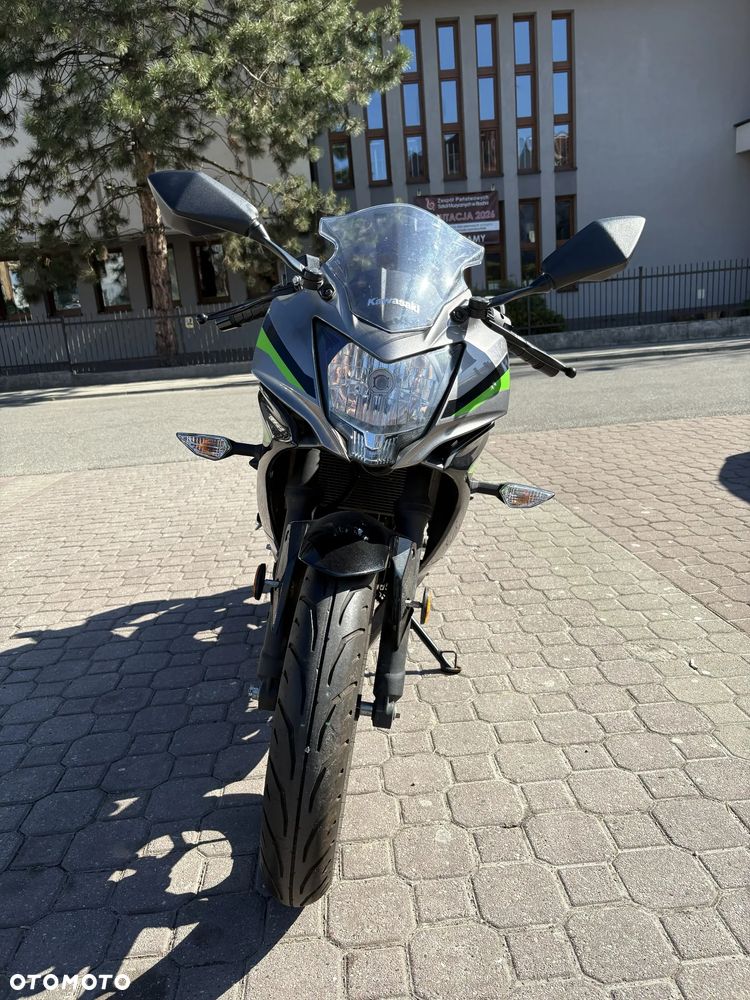Kawasaki Ninja - 4