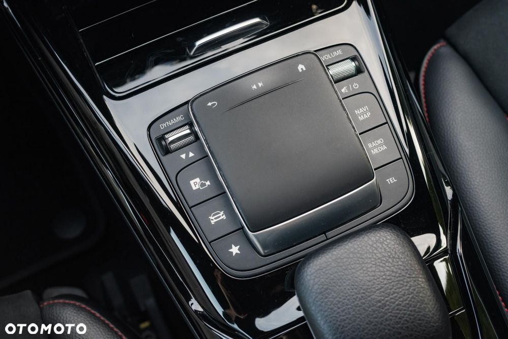 Mercedes-Benz Klasa A 35 AMG 4-Matic 7G-DCT - 26