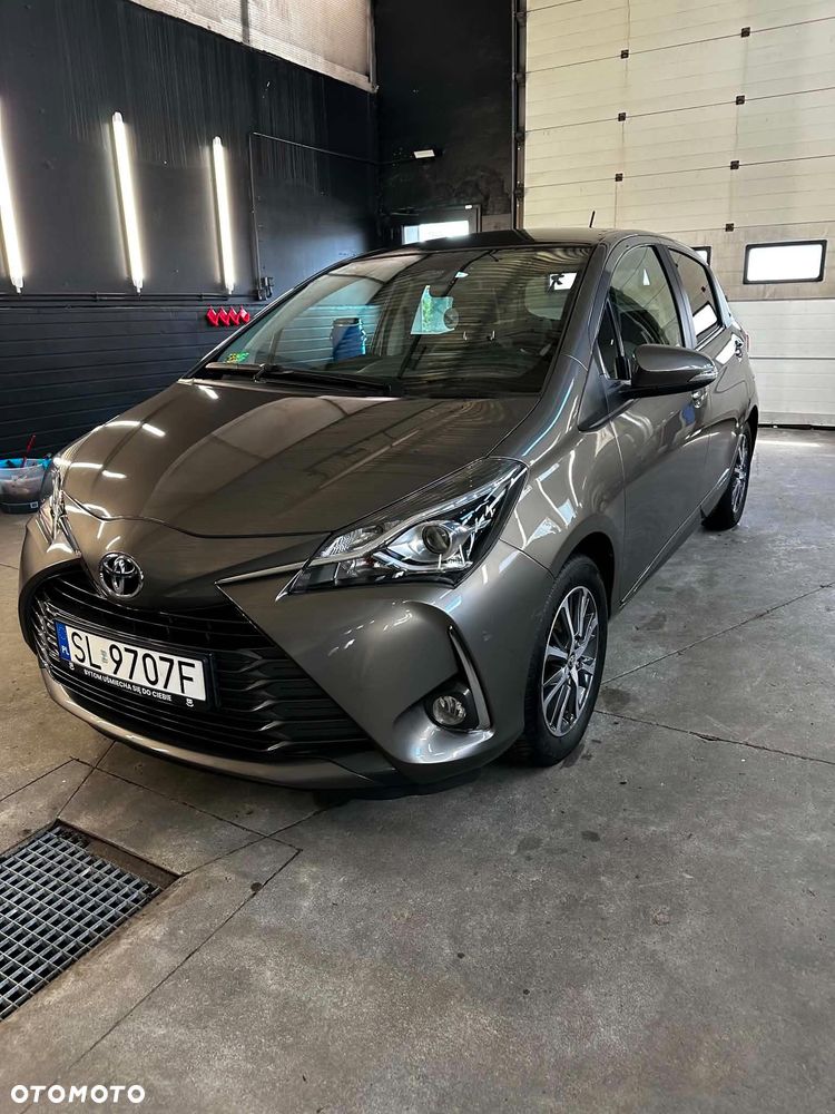 Toyota Yaris - 1