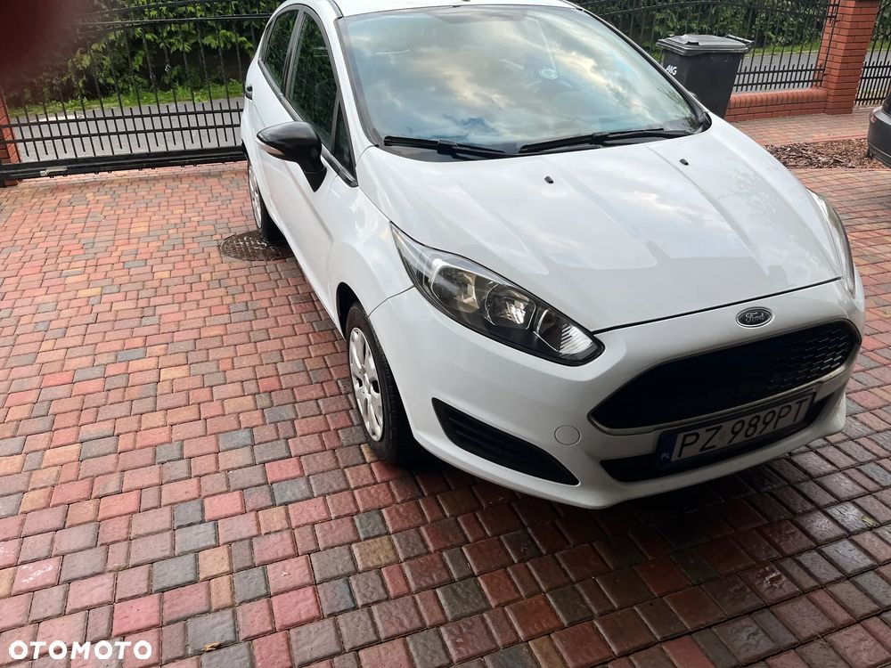 Ford Fiesta 1.25 Ambiente - 2