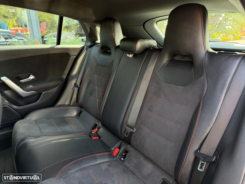 Mercedes-Benz CLA 250 e Shooting Brake AMG Line - 18
