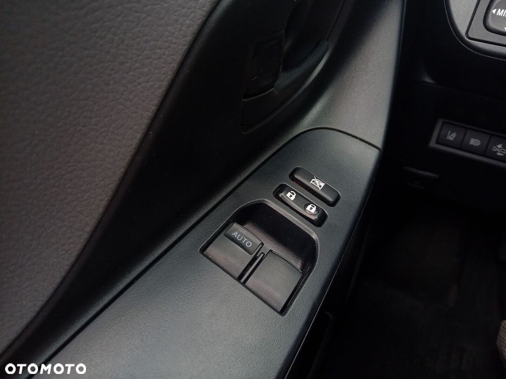 Toyota Yaris - 17