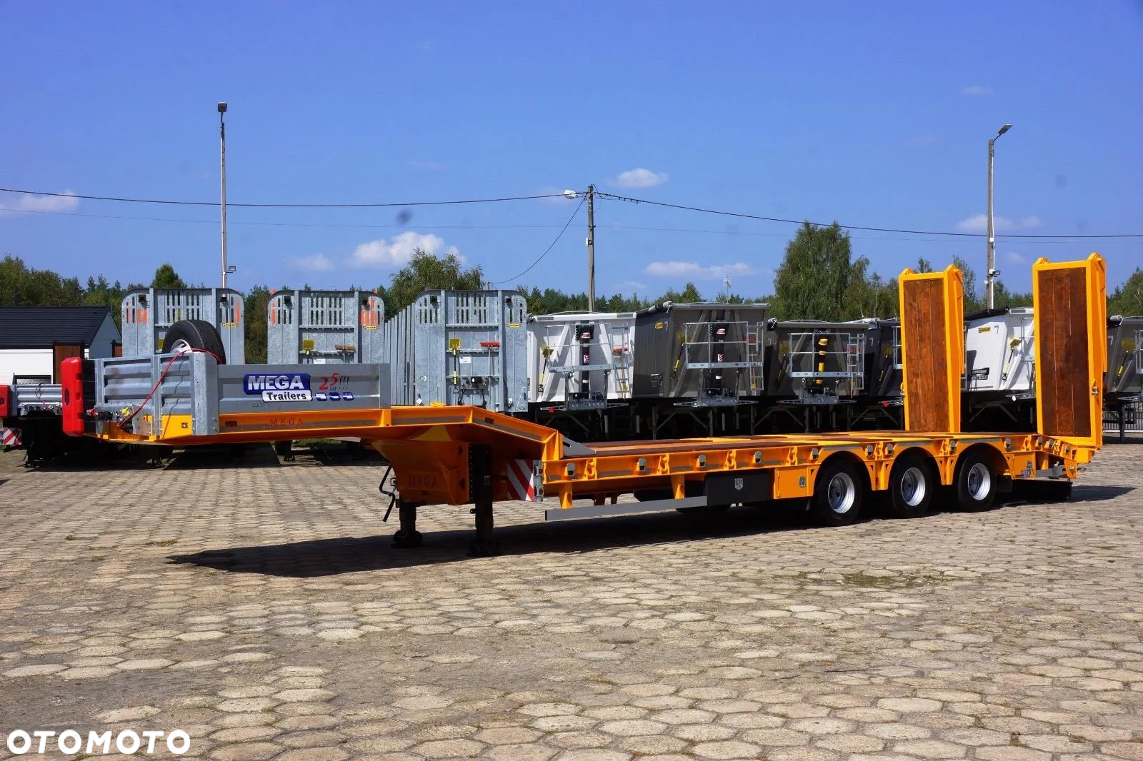 Inny LW3 NISKOPODWOZIOWA 3 OSIOWA 13.600mm z najazdami hydraulicznymi - 11