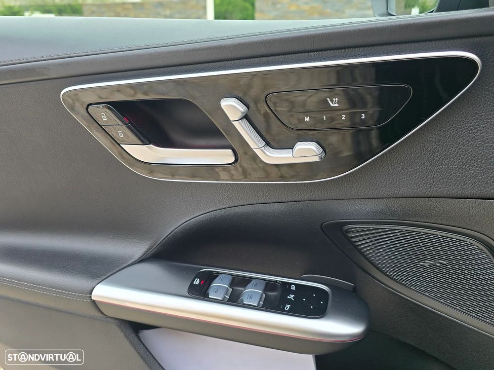 Mercedes-Benz C 220 d AMG Line - 22