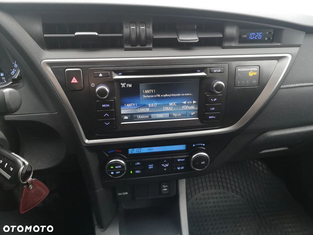 Toyota Auris 1.6 Dynamic - 12