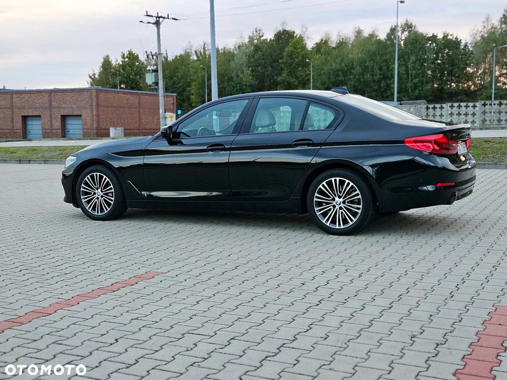 BMW Seria 5 530i xDrive Luxury Line - 12