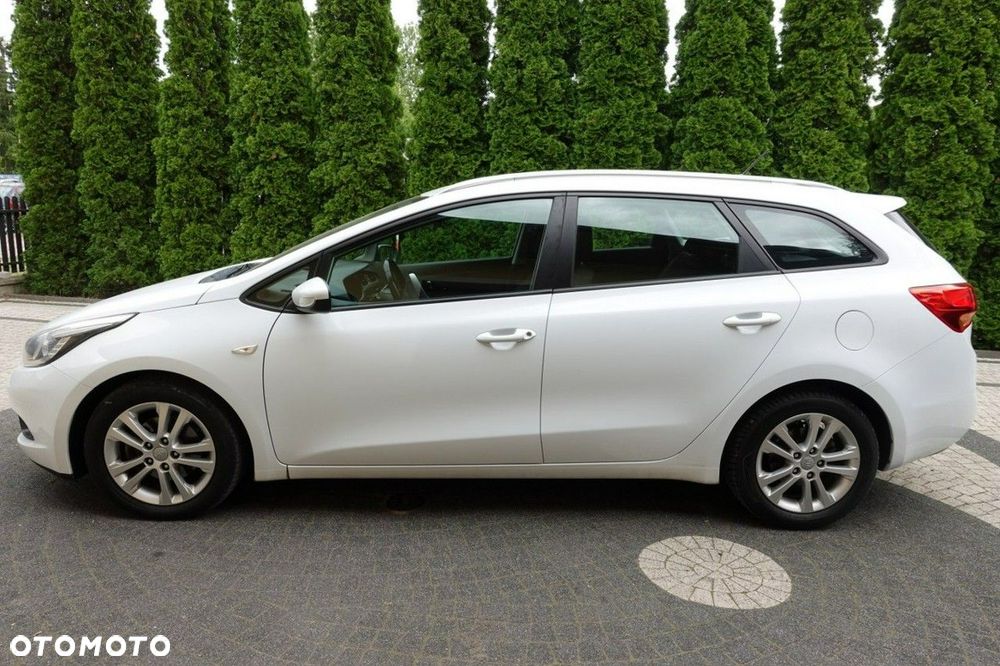 Kia Ceed - 4