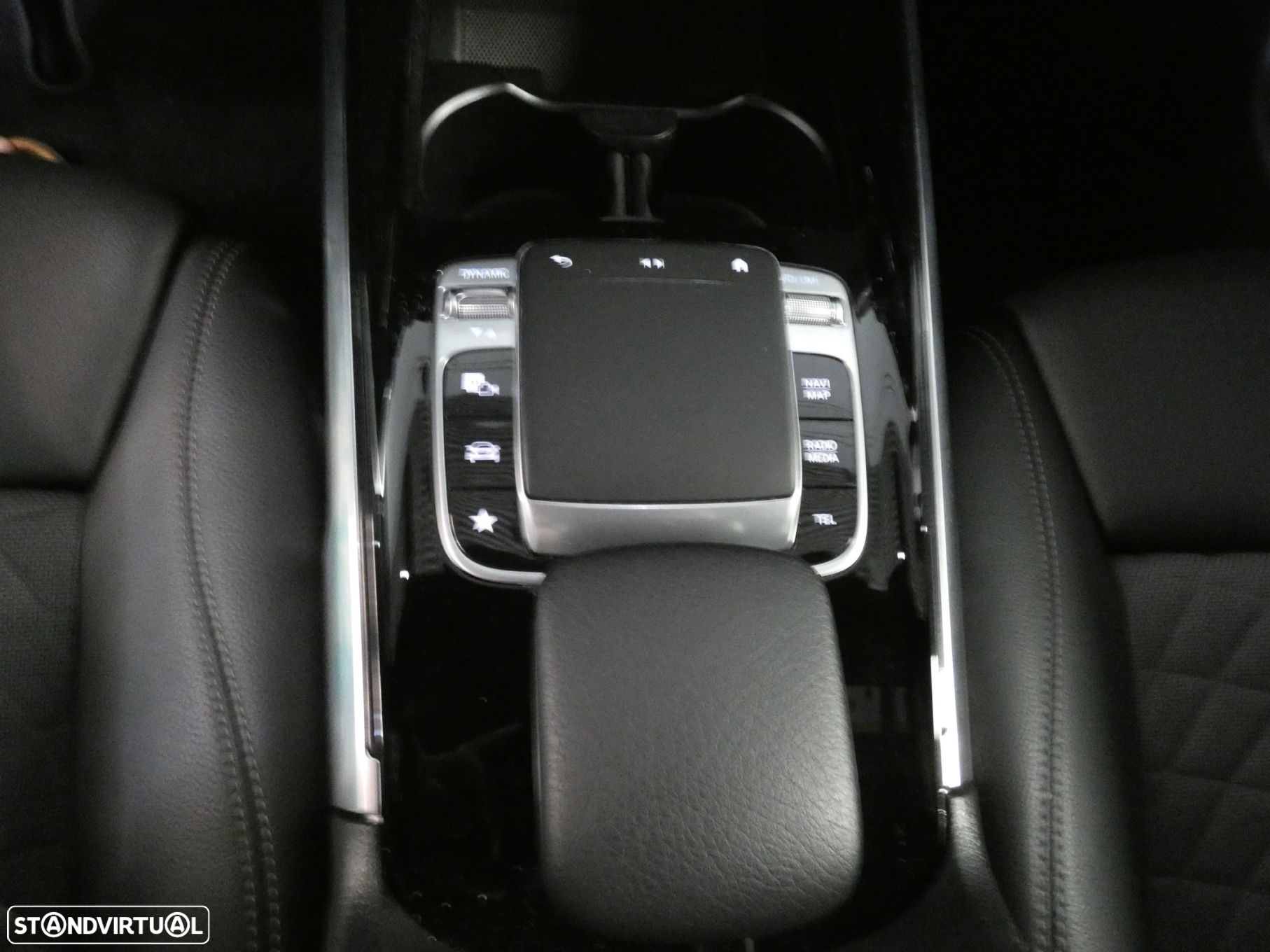 Mercedes-Benz GLB 180 d Progressive - 17