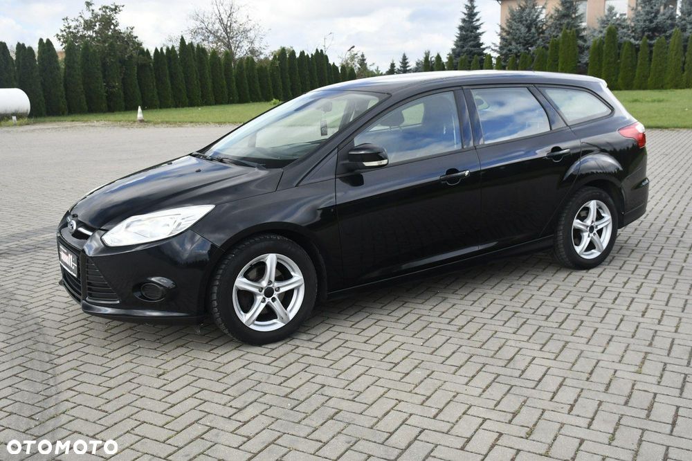 Ford Focus SW - 8