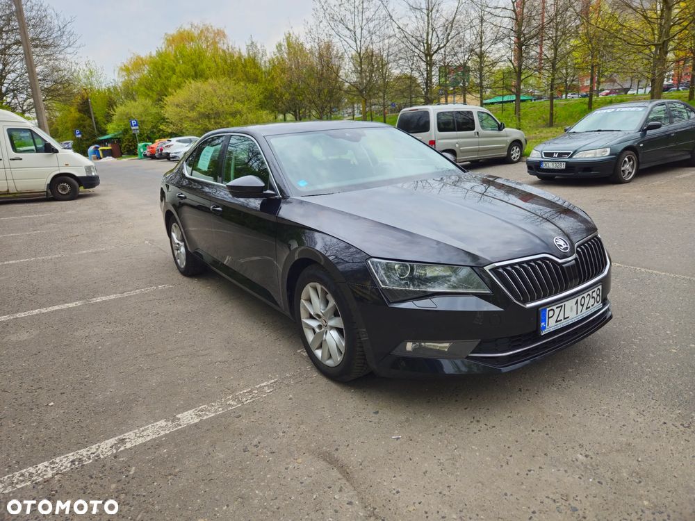 Skoda Superb 2.0 TDI Style DSG7 - 2