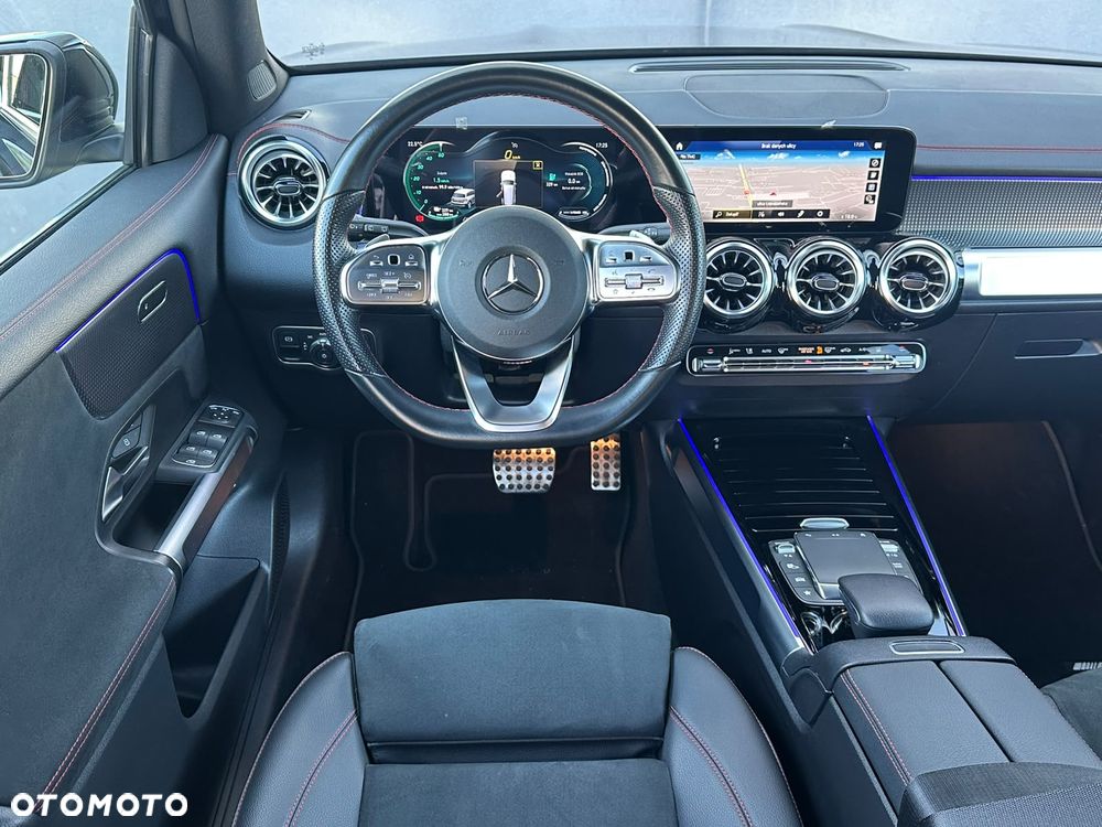 Mercedes-Benz EQB 300 66.5kWh 4-Matic AMG Line - 6