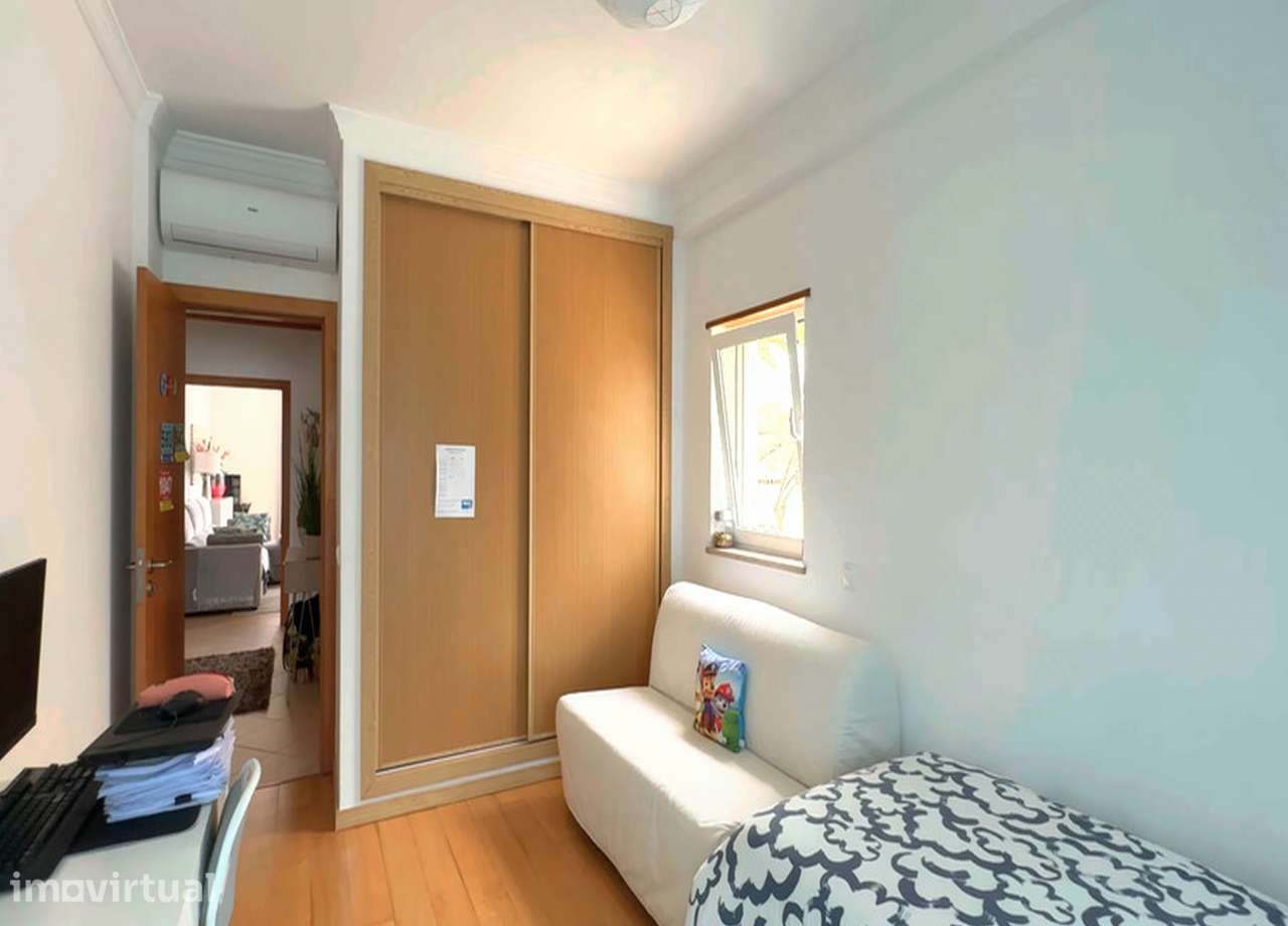 Apartamento T2 com varanda e elevador em Loulé - Grande imagem: 4/27