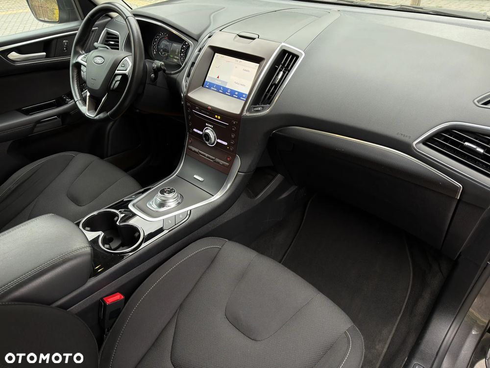 Ford S-Max 2.5 Duratec FHEV TITANIUM - 25